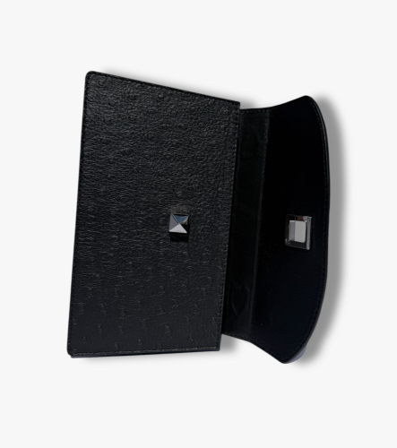 Elizabeth 2 - Barva: stříbrná se pštrosí ražbou