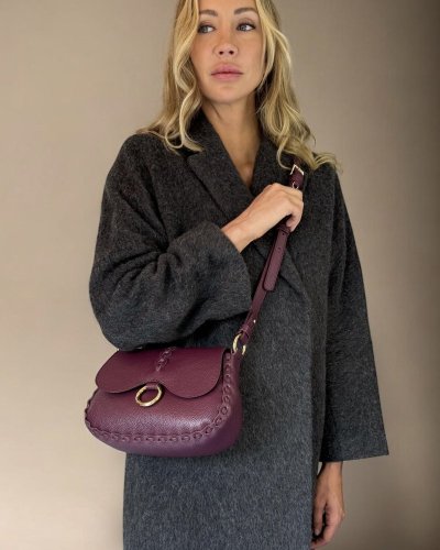 Lou Manon iconic - Barva: vínová s fialovým podtónem - zrnitá